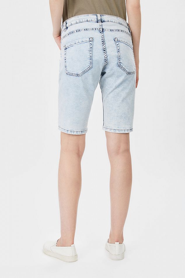 Длинные джинсовые шорты - артикул B321007, цвет BLUE DENIM - купить по цене2399 руб. в интернет-магазине Baon