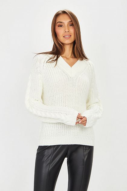Пуловер крупной вязки B131559