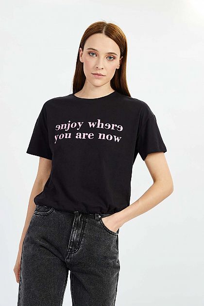 Женские футболки и топы