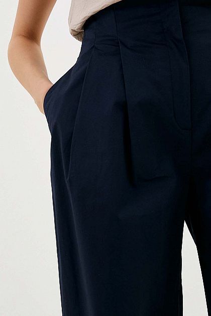 Высокие брюки со складками Баон Baon B2922007