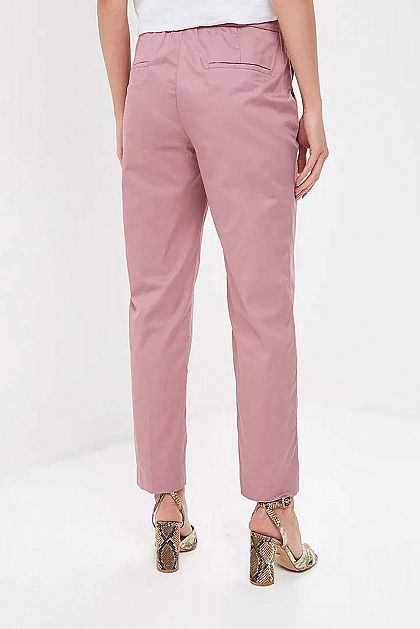 Розовые брюки-чиносы B299031