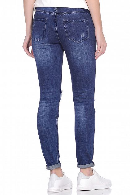 Синие джинсы с протёртостями B309002