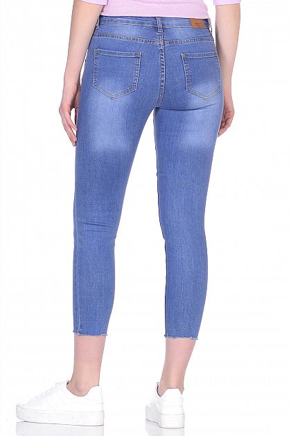 Укороченные джинсы со стразами B309008