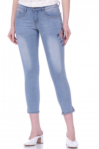 Укороченные джинсы с вышивкой  Баон Baon B309017