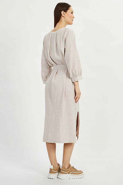 Льняное платье-рубашка с поясом B4522024