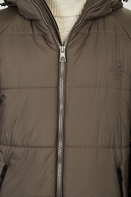 Удлинённая куртка с капюшоном B531527