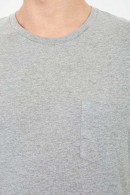 Базовая футболка COMFORT FIT с карманом B731203
