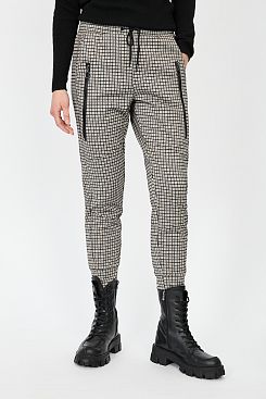 Черно-белые женские штаны в клетку - купить, цены в интернет-магазине BAON