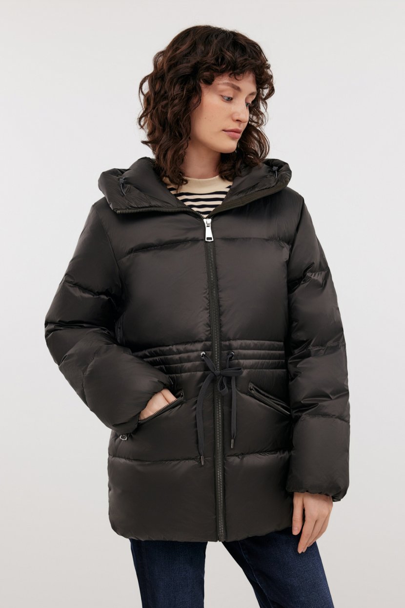 Пуховик с несъемным капюшоном
