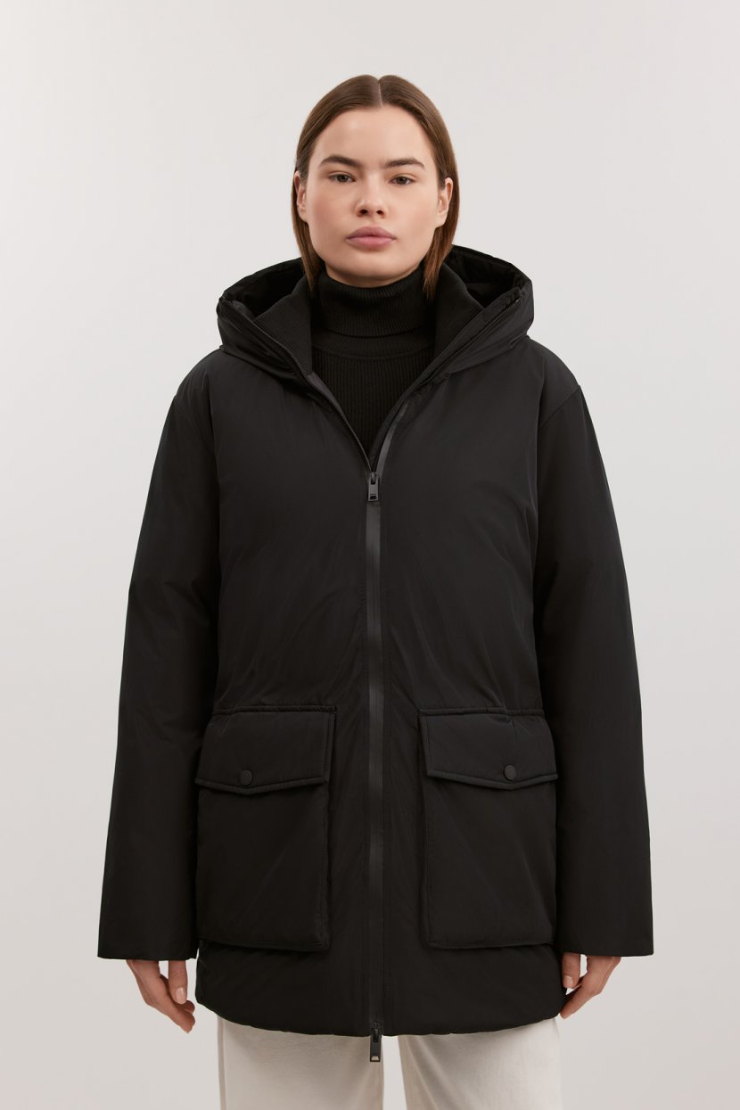 Объемный пуховик с капюшоном 18999₽