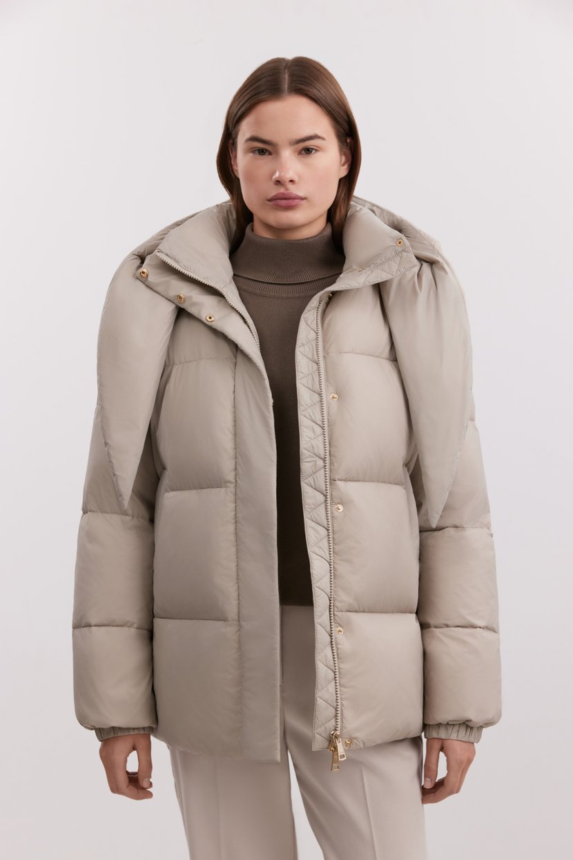 Пуховик с натуральным наполнителем 19299₽
