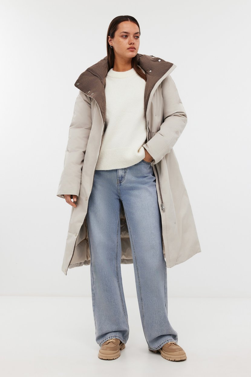 Пуховое пальто из комбинированных материалов