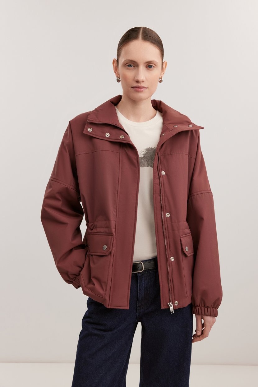 Свободная утепленная куртка с кокеткой 16599₽