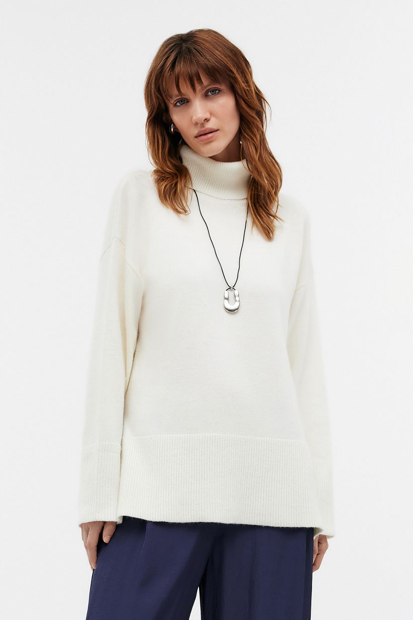 Базовый свитер-оверсайз