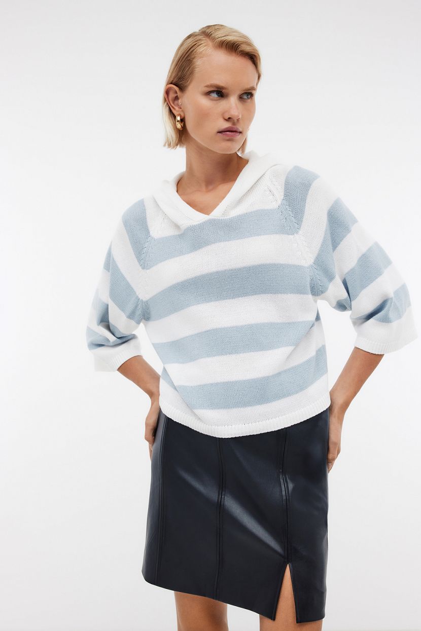 Свободный джемпер с капюшоном L голубой 4799₽