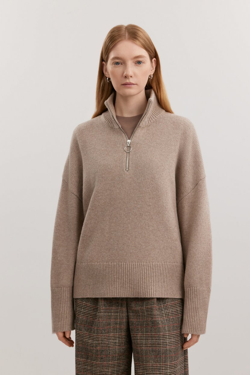 Джемпер с воротником-стойкой на молнии 3499₽