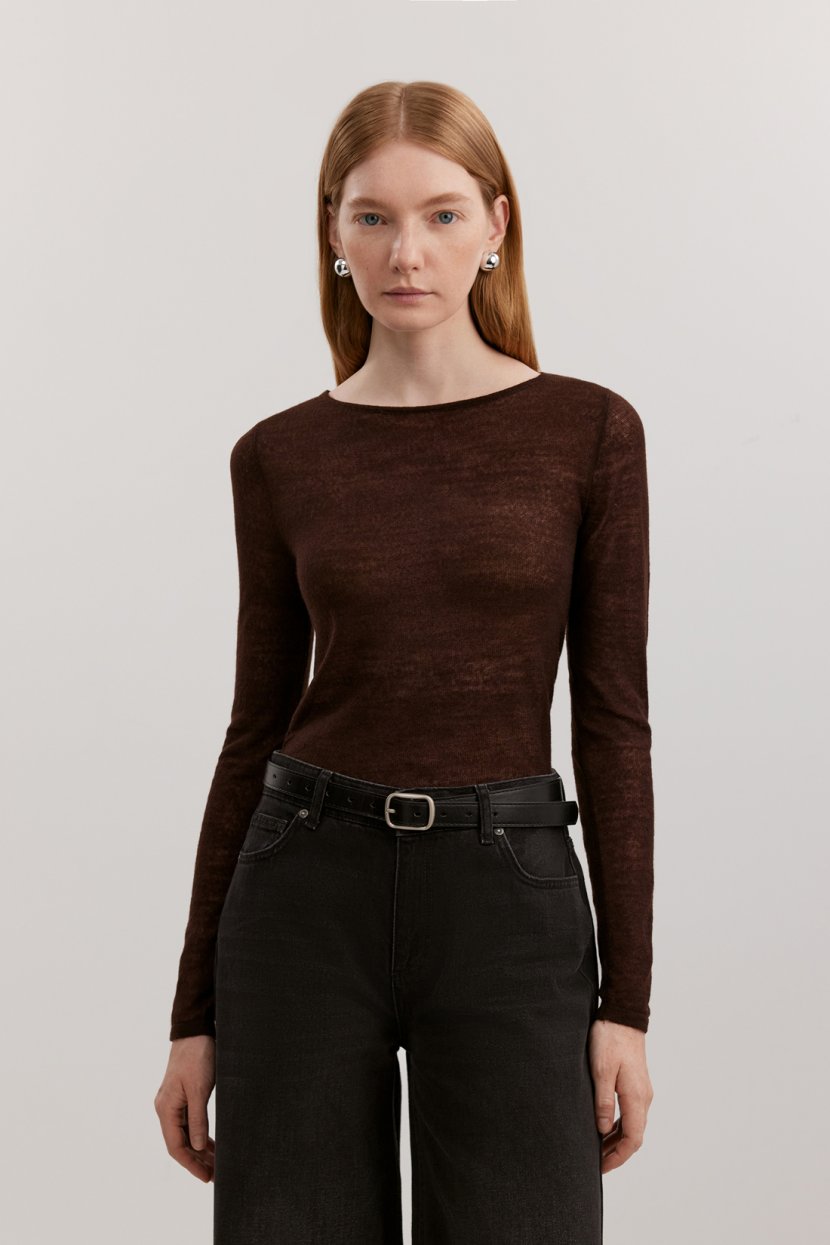 Джемпер из пряжи с мохером