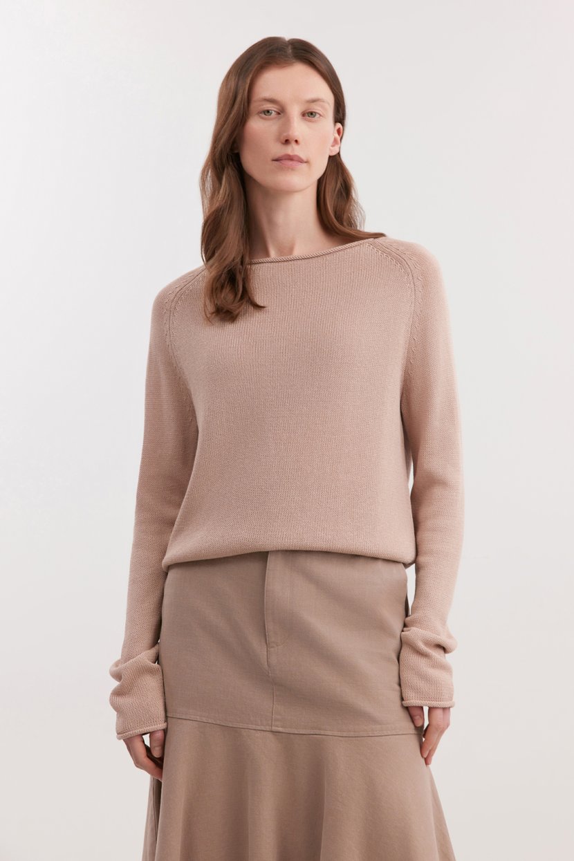 Джемпер с вырезом лодочка