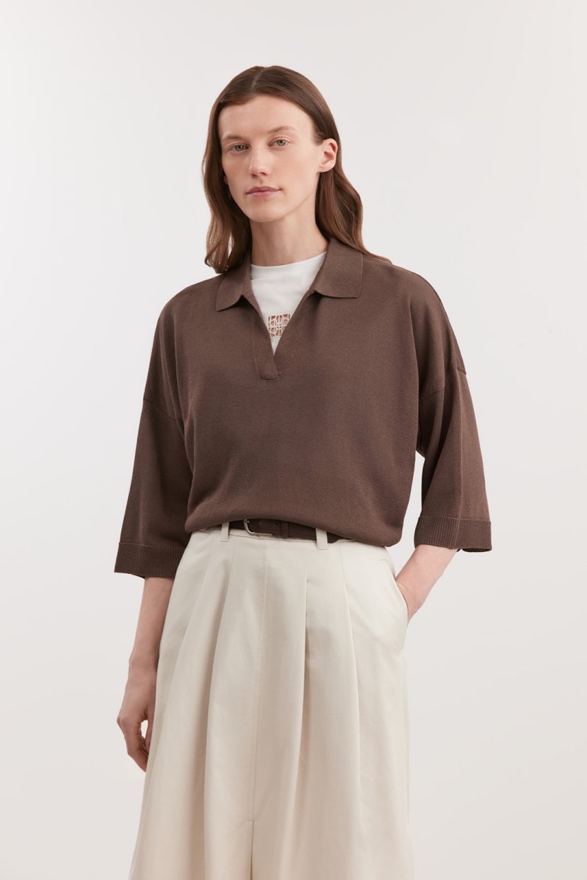 Вискозный джемпер-поло с легким блеском