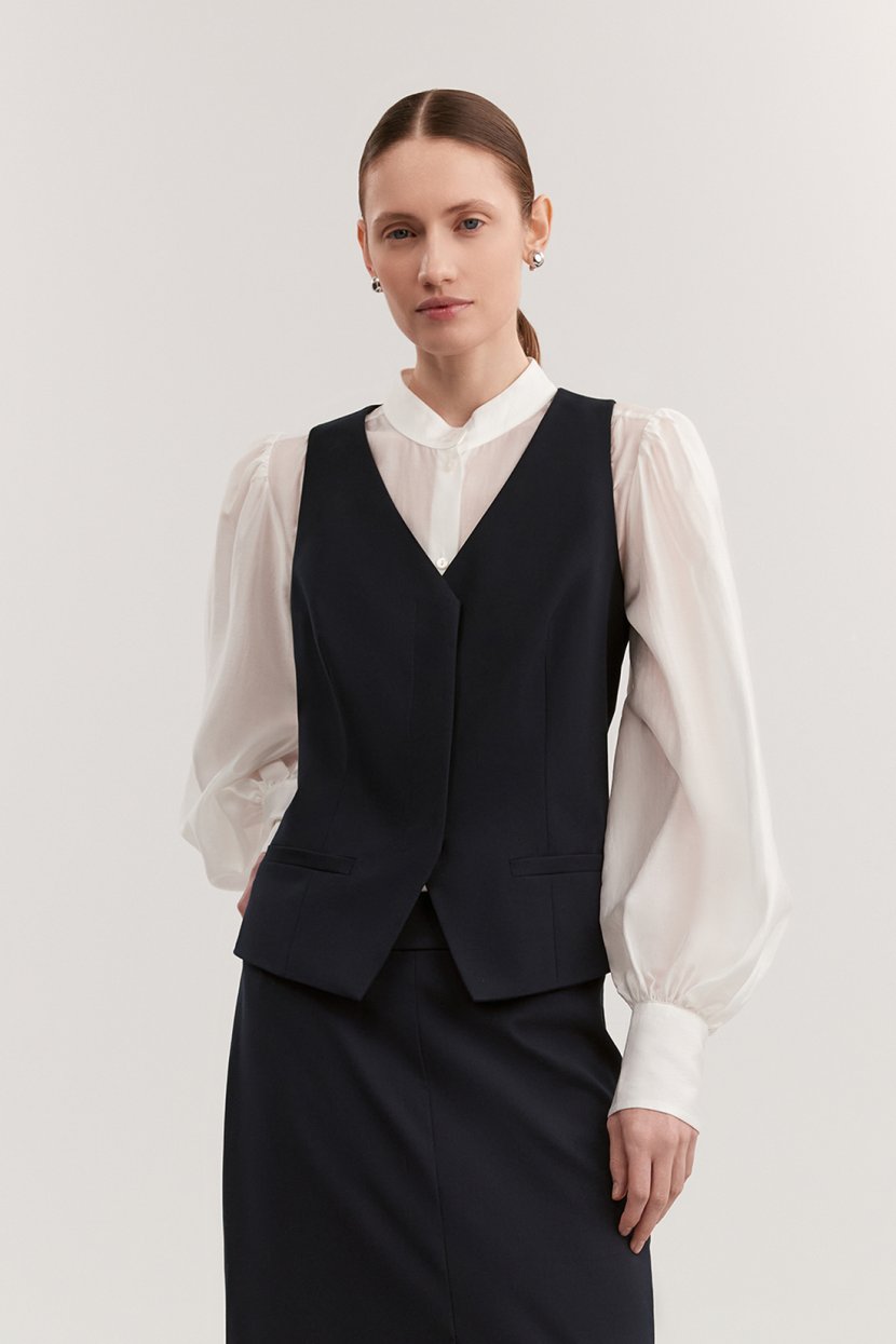 Классический приталенный жилет 9999₽