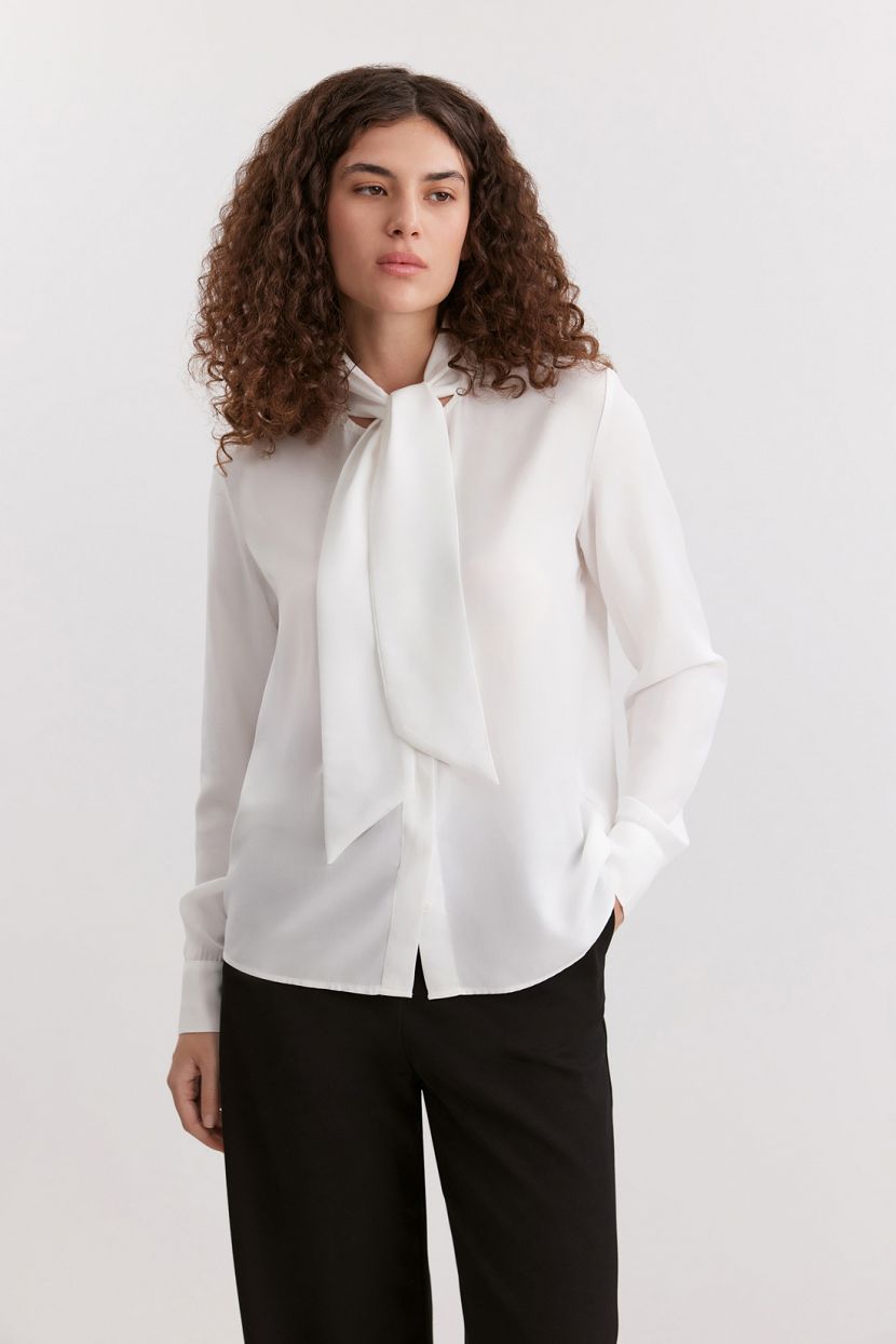 Блузка из смесовой вискозы L белый 3299₽