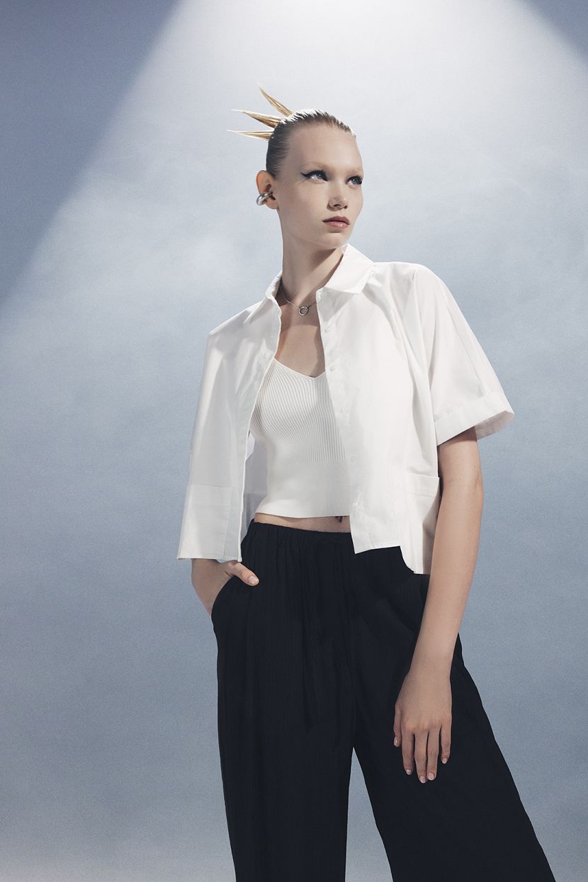 Укороченная блузка свободного кроя из хлопка L белый 3599₽