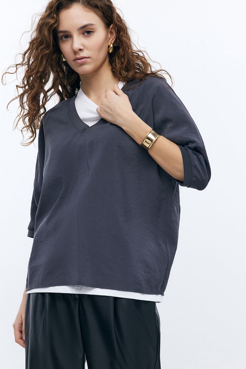 Блузка оверсайз из вискозы L серый 2999₽