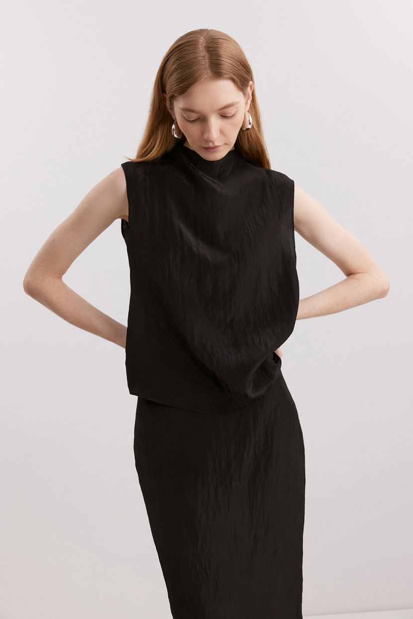 Блузка из вискозы с переливающимся эффектом L черный 2799₽