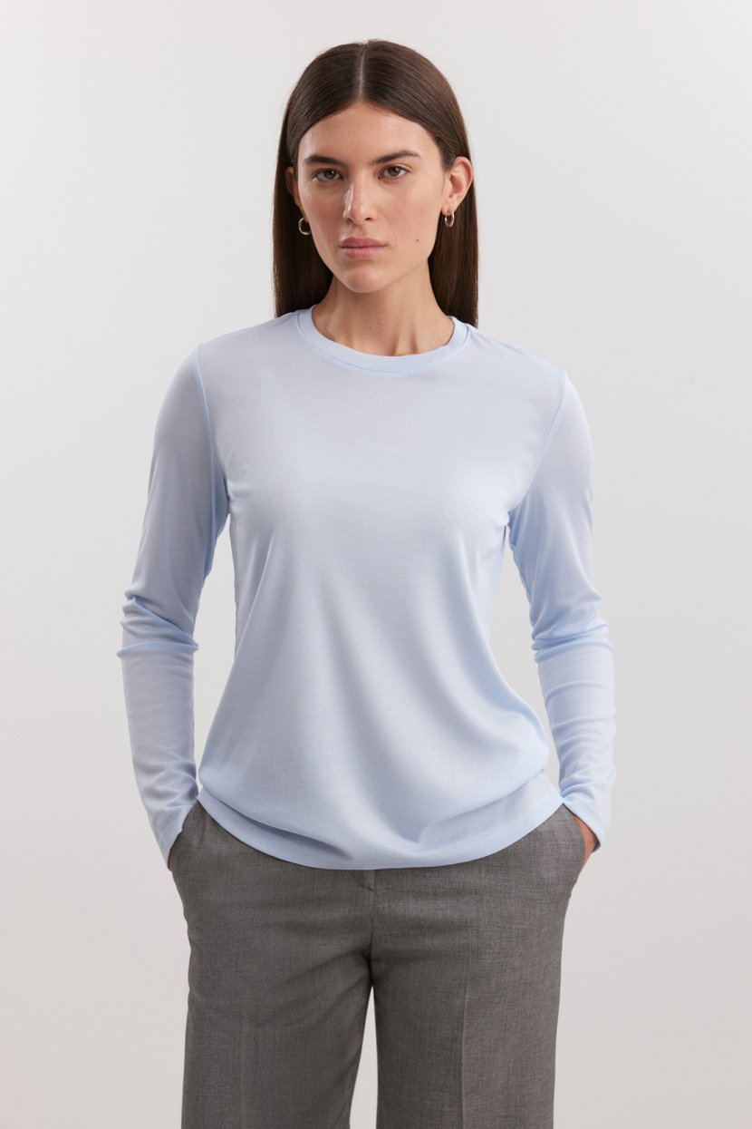 Лонгслив на основе лиоцелла 2199₽