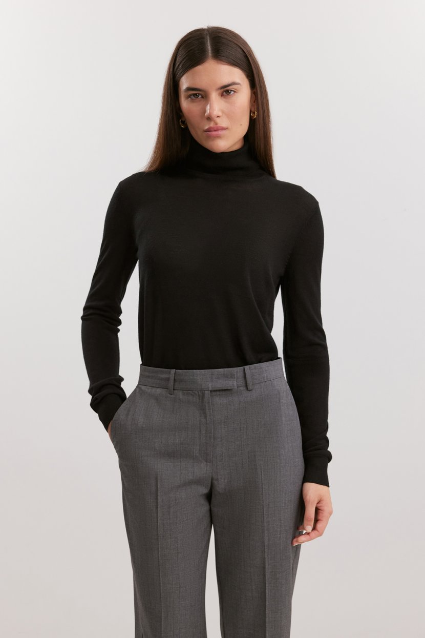 Водолазка на основе шерсти и вискозы 2399₽