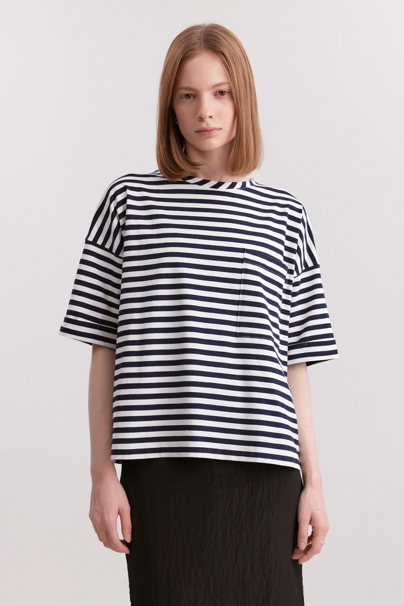 Футболка-тельняшка в стиле оверсайз L белый 1766₽