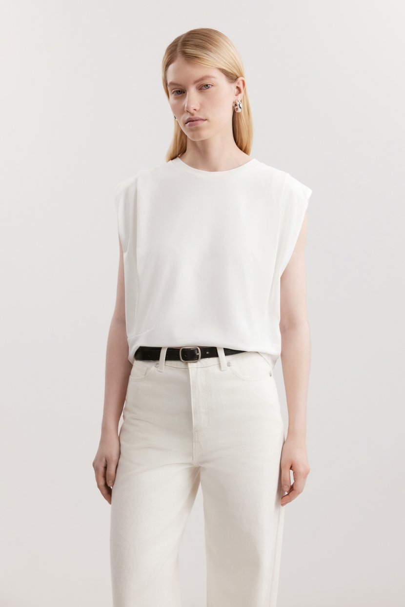 Футболка из 100 хлопка L белый 2199₽