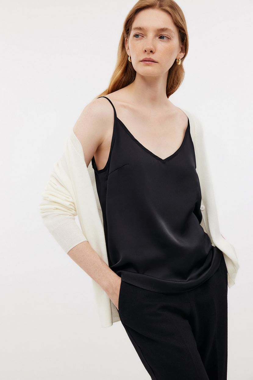 Топ на тонких лямках