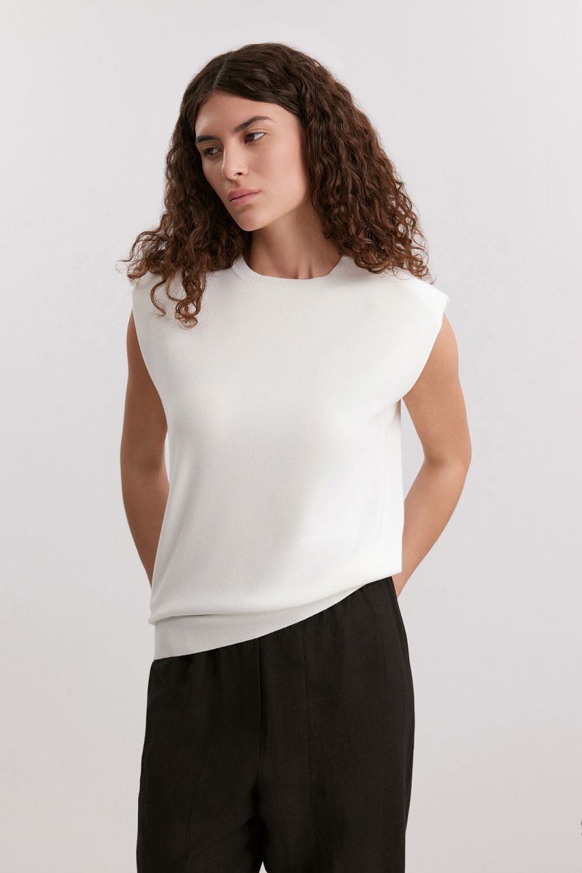 Топ из смесовой вискозы L белый 2999₽
