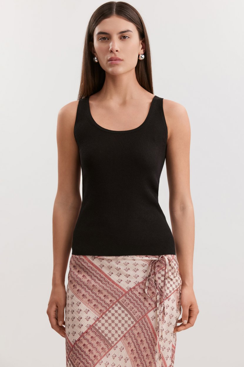 Топ из вискозы и льна L черный 3299₽