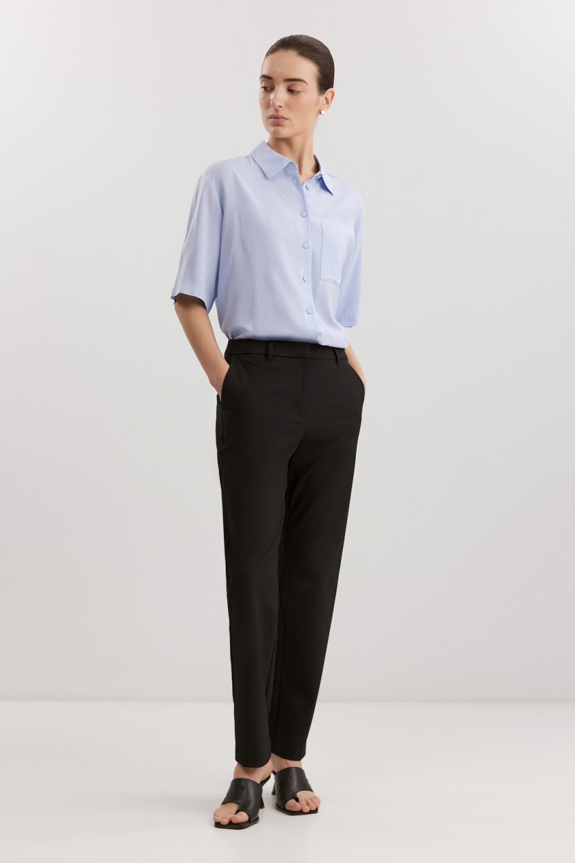 Брюки из костюмной поливискозной ткани