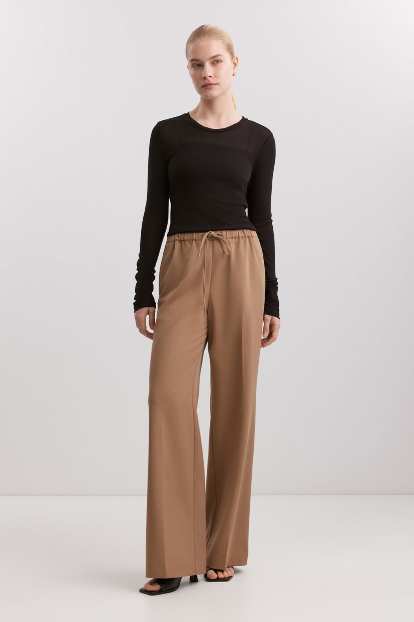 Брюки из костюмной поливискозной ткани L бежевый 5599₽