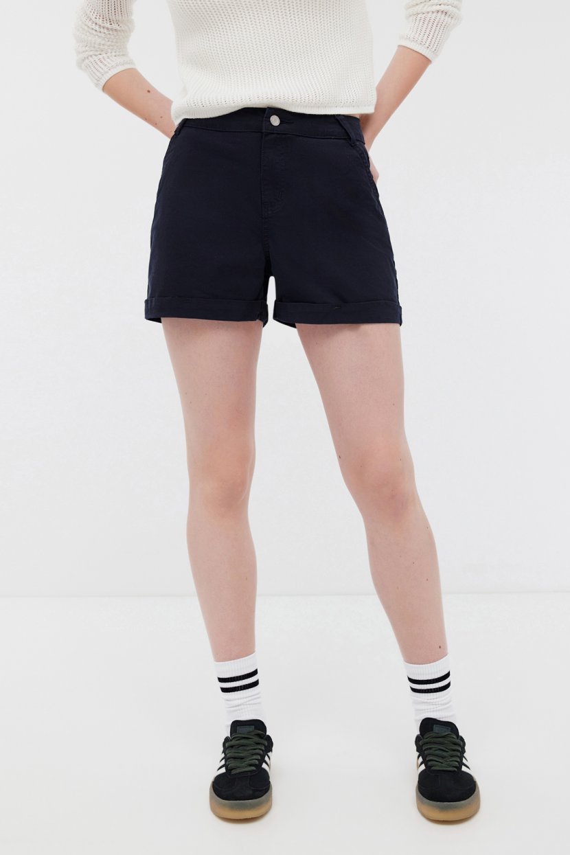 Однотонные шорты их хлопка с манжетами-отворотами