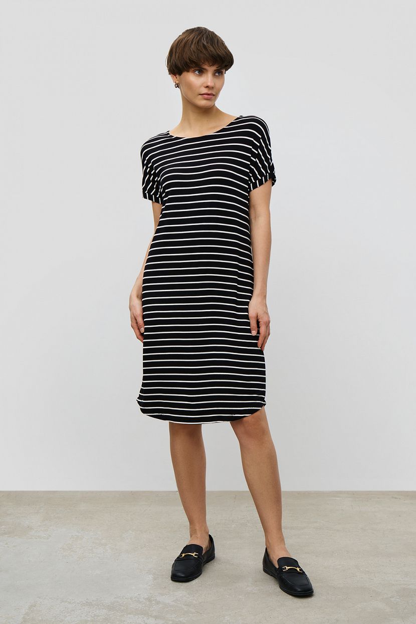 Трикотажное платье-футболка из вискозы в полоску, черный платье панинтер лаконичное 48 размер