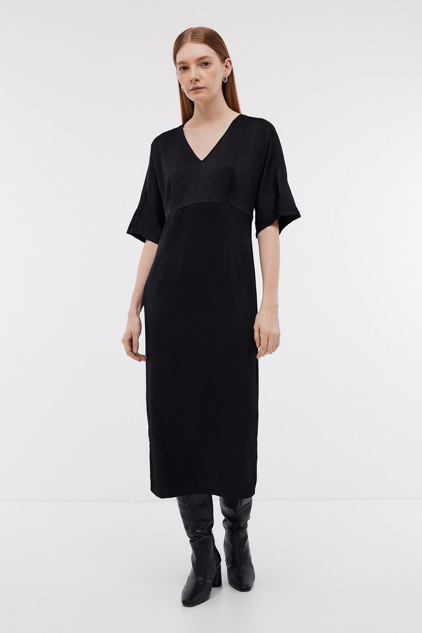 Платье миди с V-образным вырезом L черный 4999₽