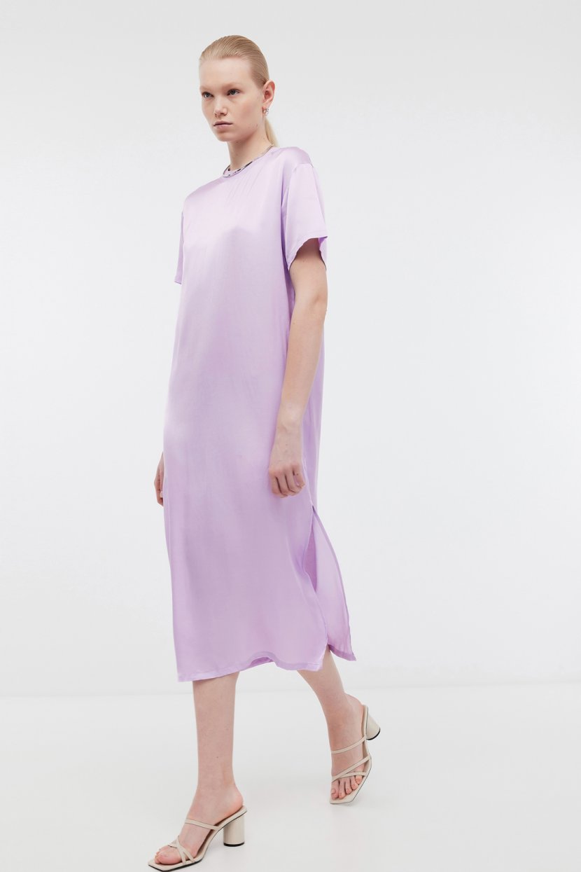 Прямое платье футболка из вискозы M розовый 5233₽