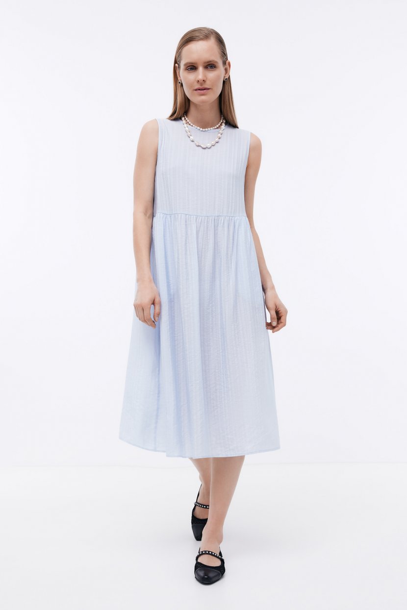 Платье-миди из структурного материала L голубой 3679₽