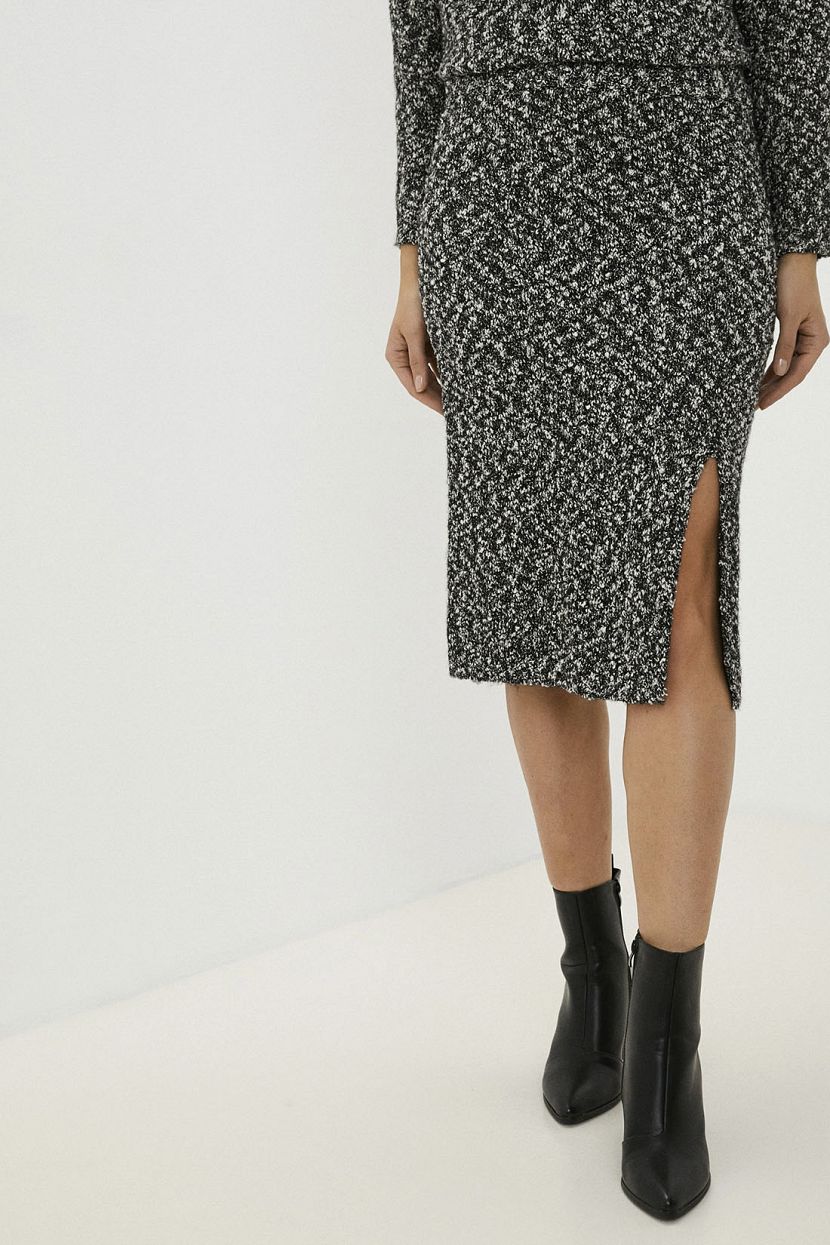 Юбка M черный 1799₽