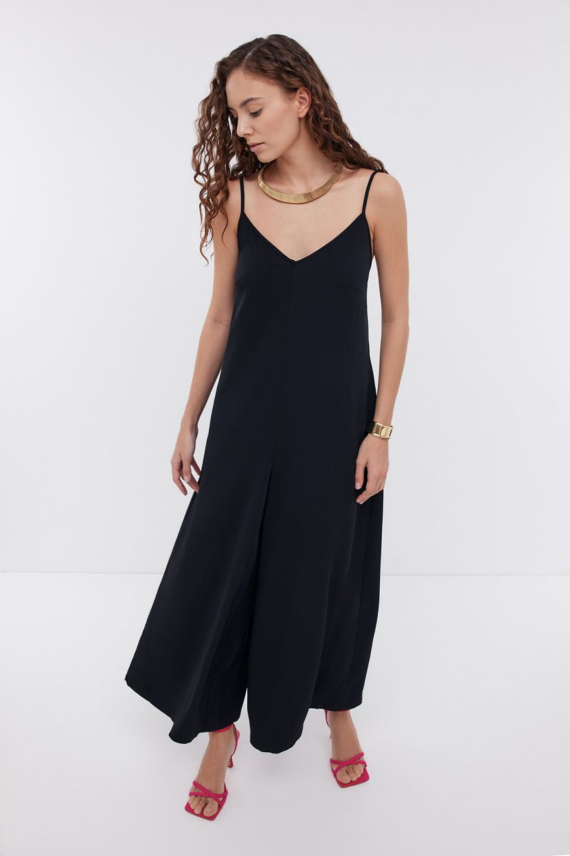 

Комбинезон BAON, Черный, Комбинезон из вискозы с регулируемыми бретелями (арт. BAON B4924008)