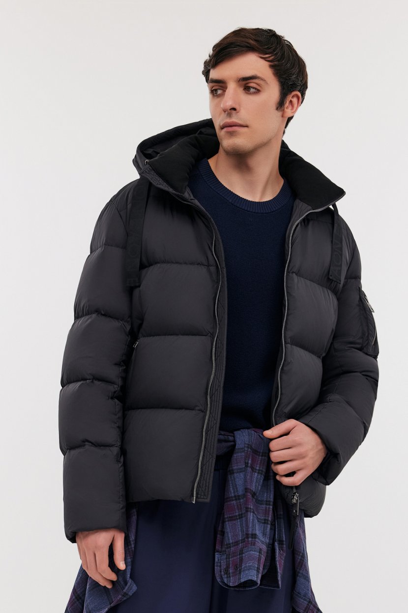 Пуховик с капюшоном и воротником-стойкой 3XL черный 20799₽