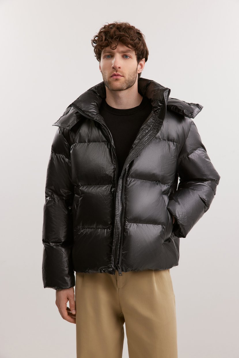 Короткий пуховик с пропитками 22399₽