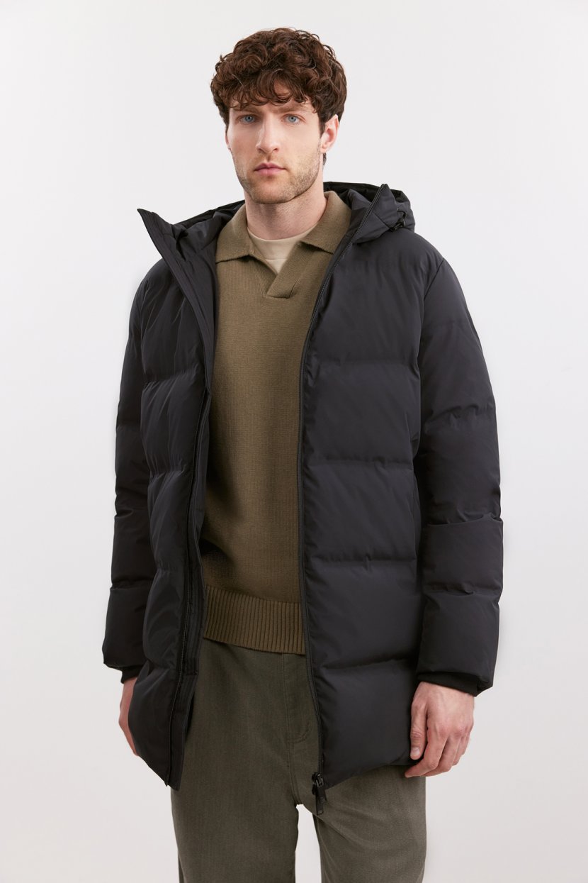 Удлиненный стеганый пуховик с капюшоном 27599₽