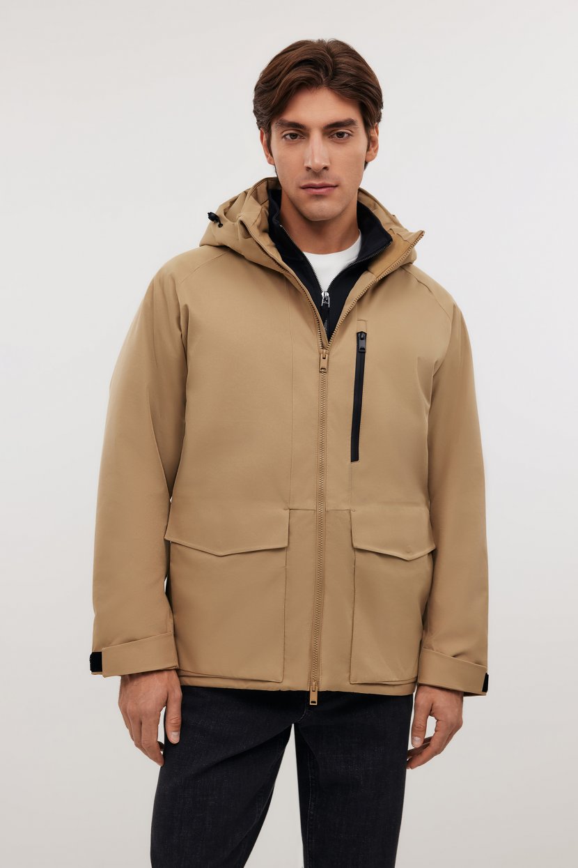 Утепленная куртка со съемным капюшоном и накладными карманами 15999₽