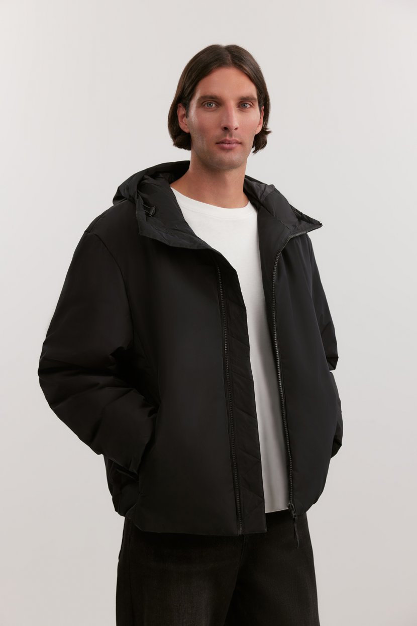 Куртка с несъёмным капюшоном 11199₽