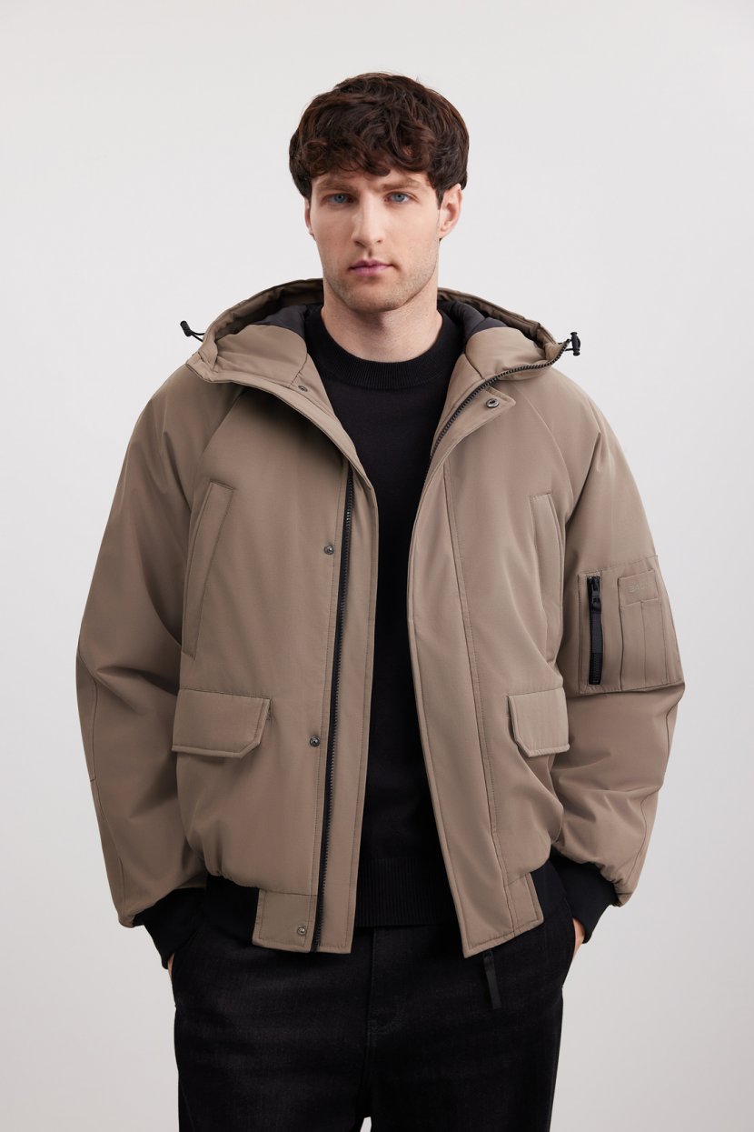 Утепленная куртка с капюшоном 11899₽